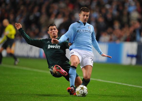 广岛三箭3-1柏太阳神夺冠，热尔曼-良、东俊希建功