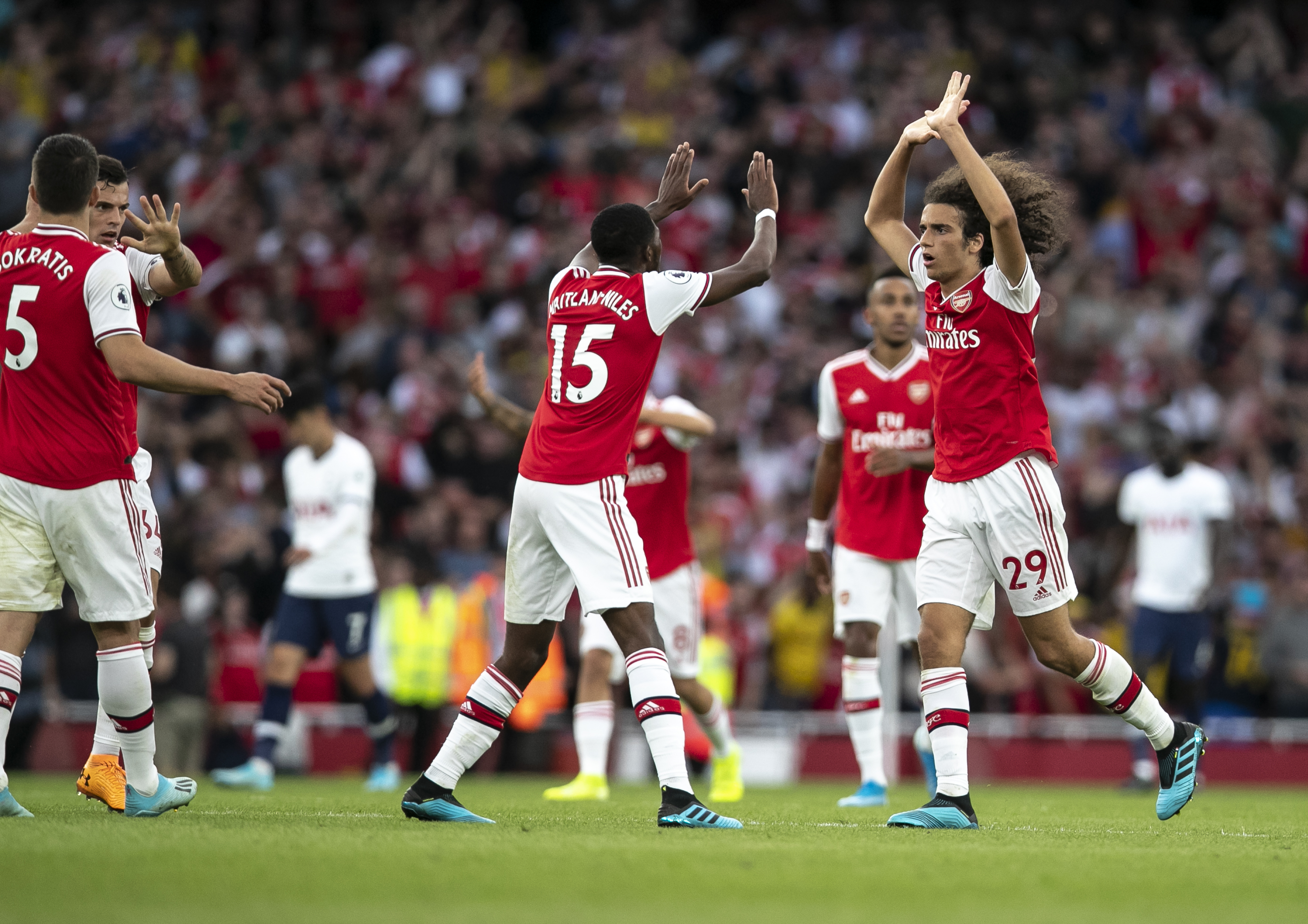 马德兴：中国足球管理组织没上道，没有协调好内卷和外战矛盾