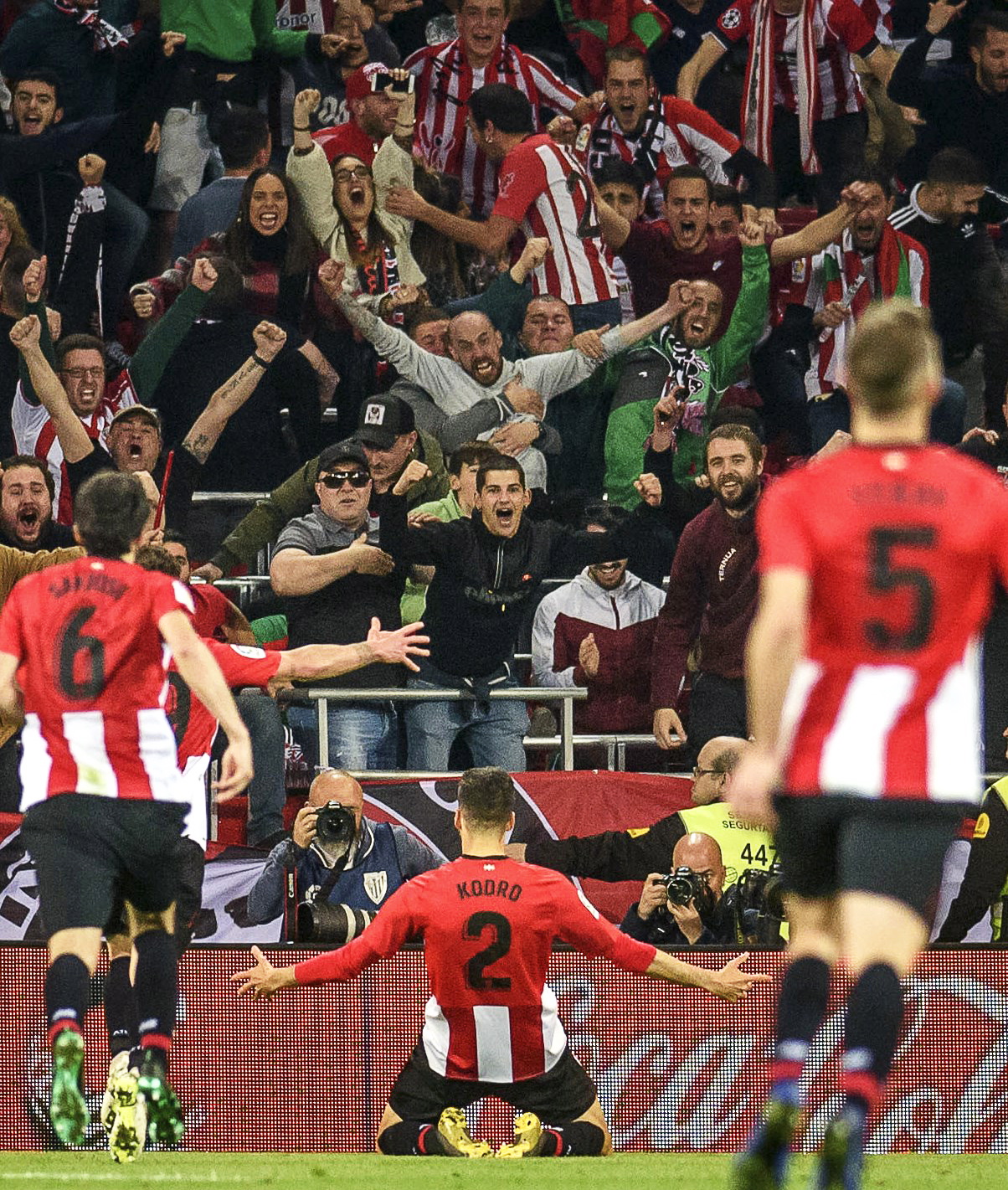 加拉塔萨雷副主席：奥斯梅恩放弃了高薪；埃德森？没有确定