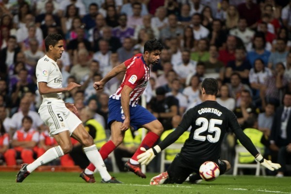 巴里·邦兹在全盛时期的上垒率之高，让其被称为“行走的保送机器”